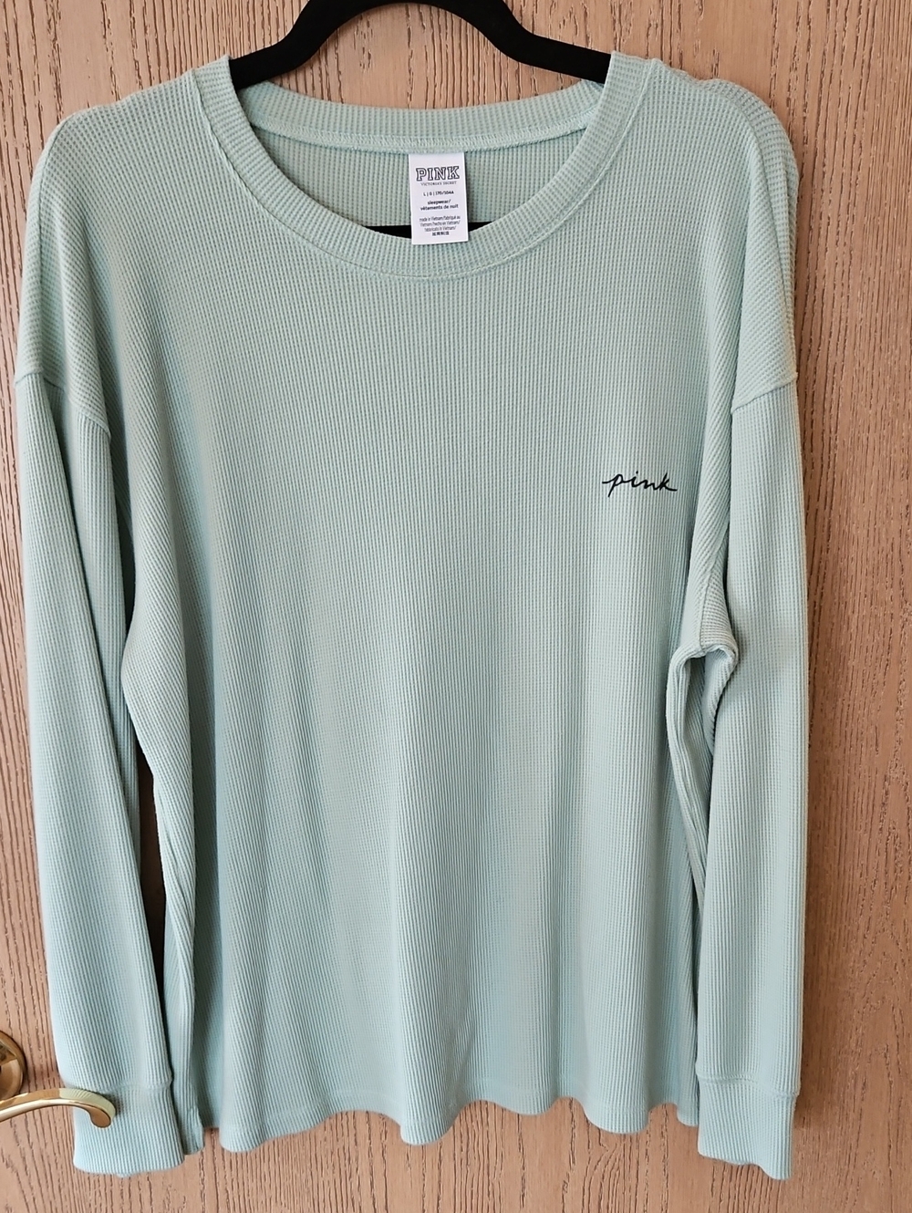 PINK Victoria's Secret Crewneck Shirt in Mint